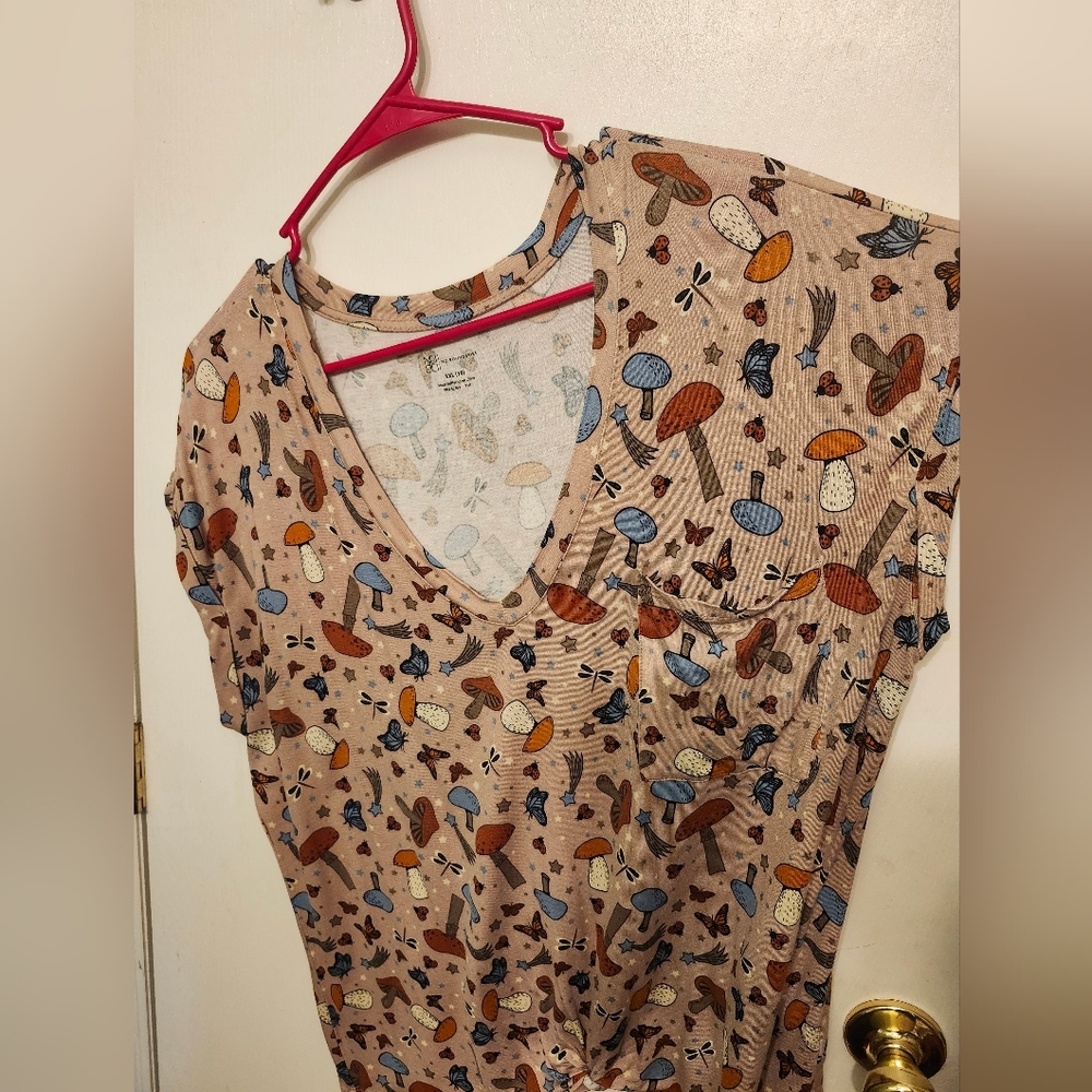 No Boundaries Beige Mushroom and Star Print Top